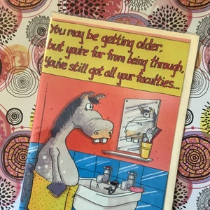 Vintage humoristische 'paard' thema grappige verjaardagskaart - ontworpen door Dave Follows - paard/paardrijden minnaar kaart - brutale, volwassen humor kaart
