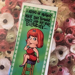 Cartão de aniversário humorístico vintage/retro por volta dos anos 80 - Cartão Risqué - Design de mulher glamorosa - Cartão de aniversário atrevido/atrevido para um parceiro