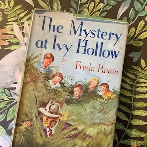 EXTREMELY Rare Vintage 1953 First Edition 'The Mystery at Ivy Hollow' Hardback Book by Freda Puxon - Childhood Memories - Fun Birthday Gift