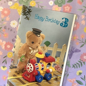 SELTENE Vintage Circa 1970er Jahre 'Happy Birthday 3' süße Retro Teddybär Lokführer Foto Karte - Süße Verse Karte - Teddybär/Zugliebhaber Karte