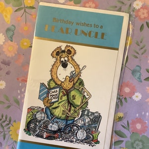 RARE True Vintage/Retro Circa 1980 'Aniversário deseja a um querido tio' Cartão - Engraçado Design de Urso 'Mecânico' Inútil! Cartão retrô nostálgico e divertido