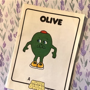 RARE Vintage 1980 Munch Bunch 'Olive' Little Paperback Book - Fun, Very Retro Picture Book - 1980s Nostalgic Book Gift - Shy Friend Gift!