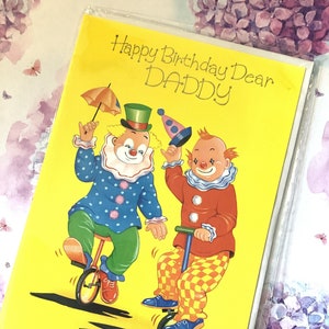 FABULOSO Vintage/Retro Circa 1980 'Feliz Aniversário, Querido Papai' Cartão de Aniversário - Bonito Design de Palhaços de Uniciclismo - Doce Verso - Amante Vintage