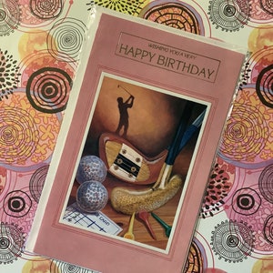 Cartão RARO e FABULOSO Vintage/Retro dos anos 80 "Desejando a você um Feliz Aniversário" com design de golfe - Cartão Amigo/Parente Amante do Golfe