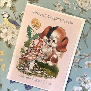 ZELDZAME vintage/retro kaart 'Verjaardagswensen' uit circa jaren 80 - schattige hond en muis zaten op een paddenstoelontwerp - lieve groet binnenin - nostalgische kaart