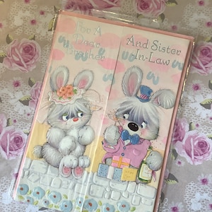RARE carte d'anniversaire vintage/rétro vers les années 1970 pour un cher frère et belle-soeur - Design mignon lapin kitsch - vers doux - carte nostalgique