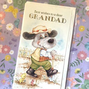Cartão de aniversário raro, vintage/retro, da década de 1970, "Melhores votos para um querido avô", com design engraçado de cachorro jardineiro - Cartão divertido e nostálgico