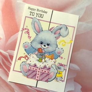 Cartão raro vintage/retro dos anos 80 "Feliz aniversário para você" - Design super fofo de coelho e ratos por dentro e por fora - Cartão nostálgico para um fã retrô