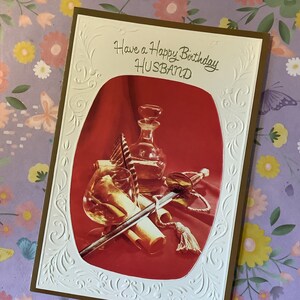 RARE & FABULOUS Vintage Circa 1960s 'Tenha um feliz aniversário, marido' Cartão com foto de uísque retrô - Verso sentimental - Cartão de aniversário nostálgico divertido