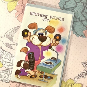 Cartão RARO Vintage/Retro 1980 'Birthday Wishes Son' com design ADORÁVEL de 'Disc Jockey' de cachorro! Cartão Retro/Kitsch/Music Loving Son - Cartão DJ Son
