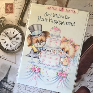 RARA cartolina vintage degli anni '70 circa con i migliori auguri per il tuo fidanzamento, con un simpatico gatto, sposa e cane, stile retrò, per amanti dei gatti, carta kitsch.