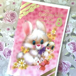 RARE Circa 1980s Vintage 'Trazendo um desejo de aniversário só para você agora você tem 8' Cartão ADORÁVEL Design de coelho - Verso doce - Cartão nostálgico
