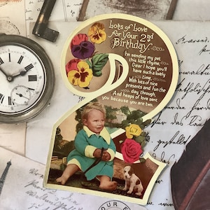 ZEER ZELDZAME echte vintage PRACHTIGE jaren 40 'Veel liefde voor je 2e verjaardag' ongeschreven verjaardagskaart - schattig vers - kaart om te bewaren