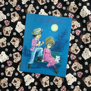 Estremamente RARA Vintage anni '70 'So You're Engaged' Grande Card - Retro Sharpe's Classic 'Pals 'n' Gals Card con favoloso design di coppia e gatto