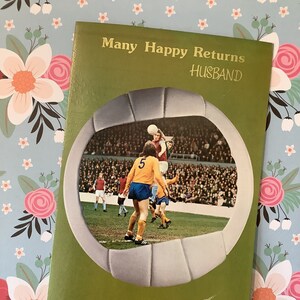 EXTREMAMENTE RARO Vintage Circa 1970s 'Many Happy Returns Husband' Retro 'Football Match' Cartão de foto - Sweet Verse Football/Soccer Fan Husband