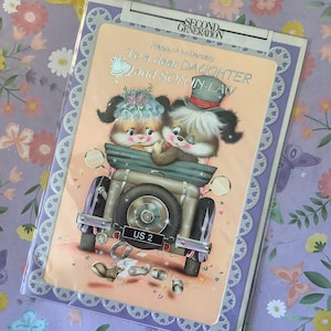 RARO biglietto d'auguri vintage degli anni '70 circa "Buon anniversario a una cara figlia e a un caro genero" - Grazioso design retrò con sposi e gatti - Biglietto per amanti del kitsch