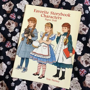 Paper Doll　three books　Tom Tierney il_300x300.6793767229_miok.jpg