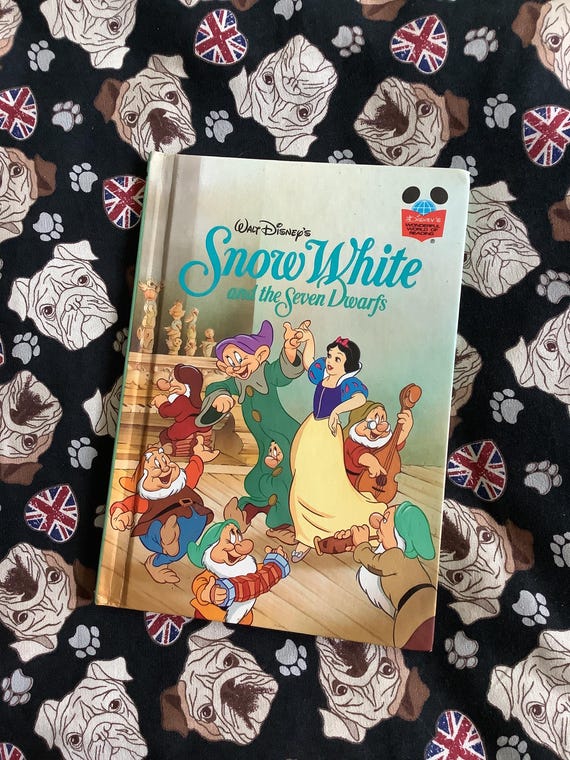 Walt Disney  White 絵本 ビンテージ Vintage 1994 First Edition 'snow White and the Seven Dwarfs' Walt