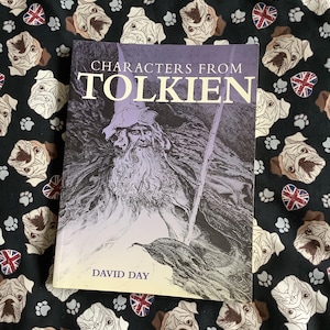 Vintage 2001 'Characters From Tolkien' Large Paperback Book by David Day - Illustrated Reference Guide - STUNNING Illustrations - Book Gift