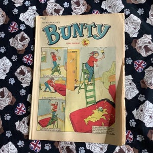 Rare Vintage July 5, 1975 &#39;Bunty For Girls&#39; Comic No 912 - Childhood Nostalgia - Fun & Unusual 50th Birthday Gift with Tag - Separated Pages
