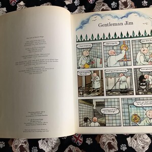 Puede incluir: P&aacute;gina de un libro abierto con ilustraciones de "Gentleman Jim". Las im&aacute;genes estilo c&oacute;mic muestran a un hombre calvo con bata blanca en varios escenarios de ba&ntilde;o. El t&iacute;tulo y otros textos son visibles.