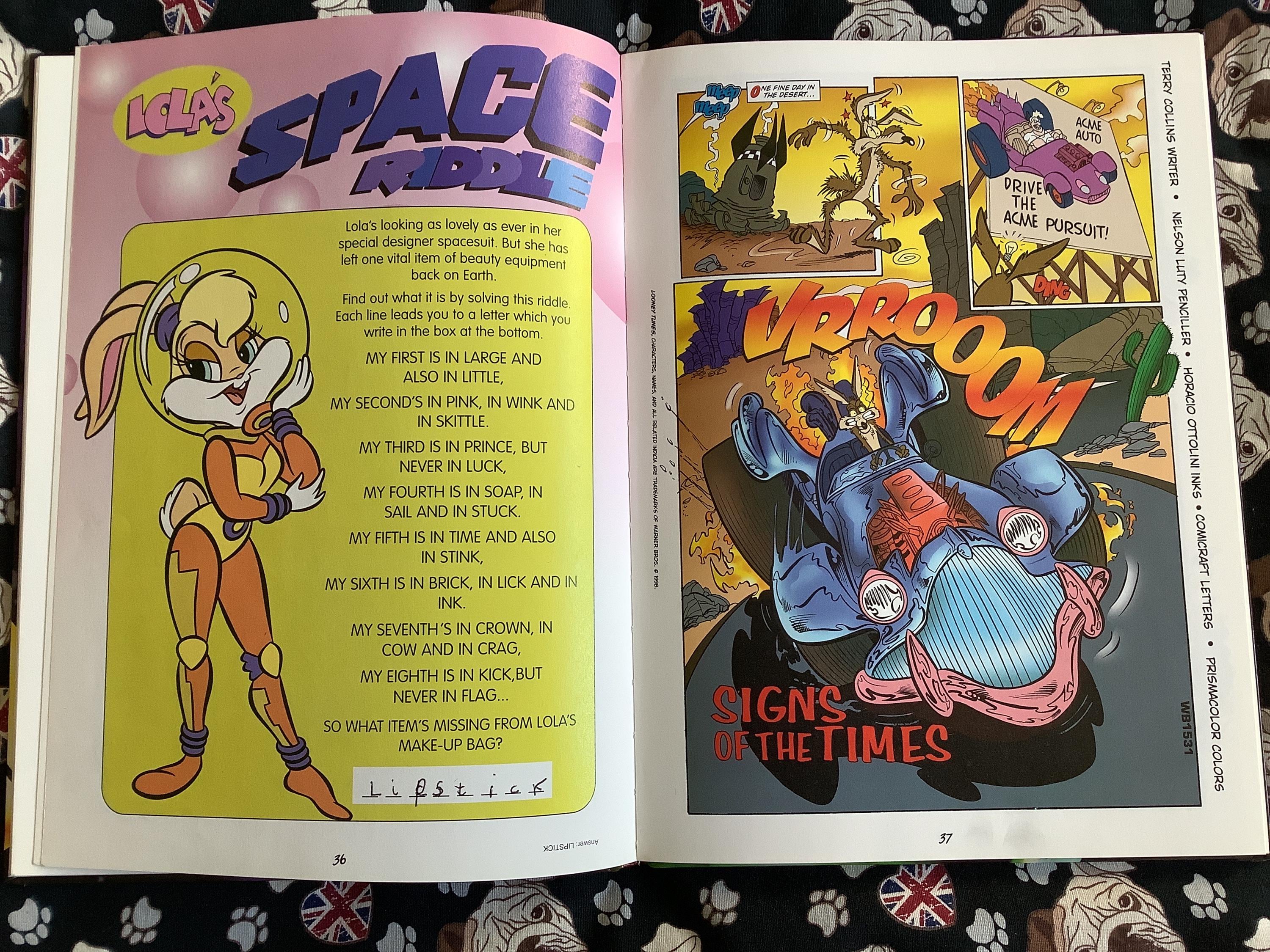 RARE Vintage 2000 'looney Tunes Annual' in Hardback - Warner Bros