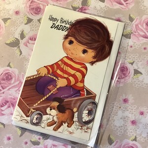 FABULOSO Cartão de Aniversário Vintage/Retro Circa 1970 'Happy Birthday Daddy' - Design de menino e cachorro fofo - Verso doce - Papai amoroso vintage