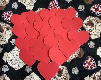 Paquete de 20 piezas de cartulina roja lisa de 140 g/m² y 4,4 cm de ancho con forma de corazón - Ideal para hacer tarjetas, crear álbumes de recortes, álbumes de recortes y decorar mesas para bodas y fiestas. ¡Amor!