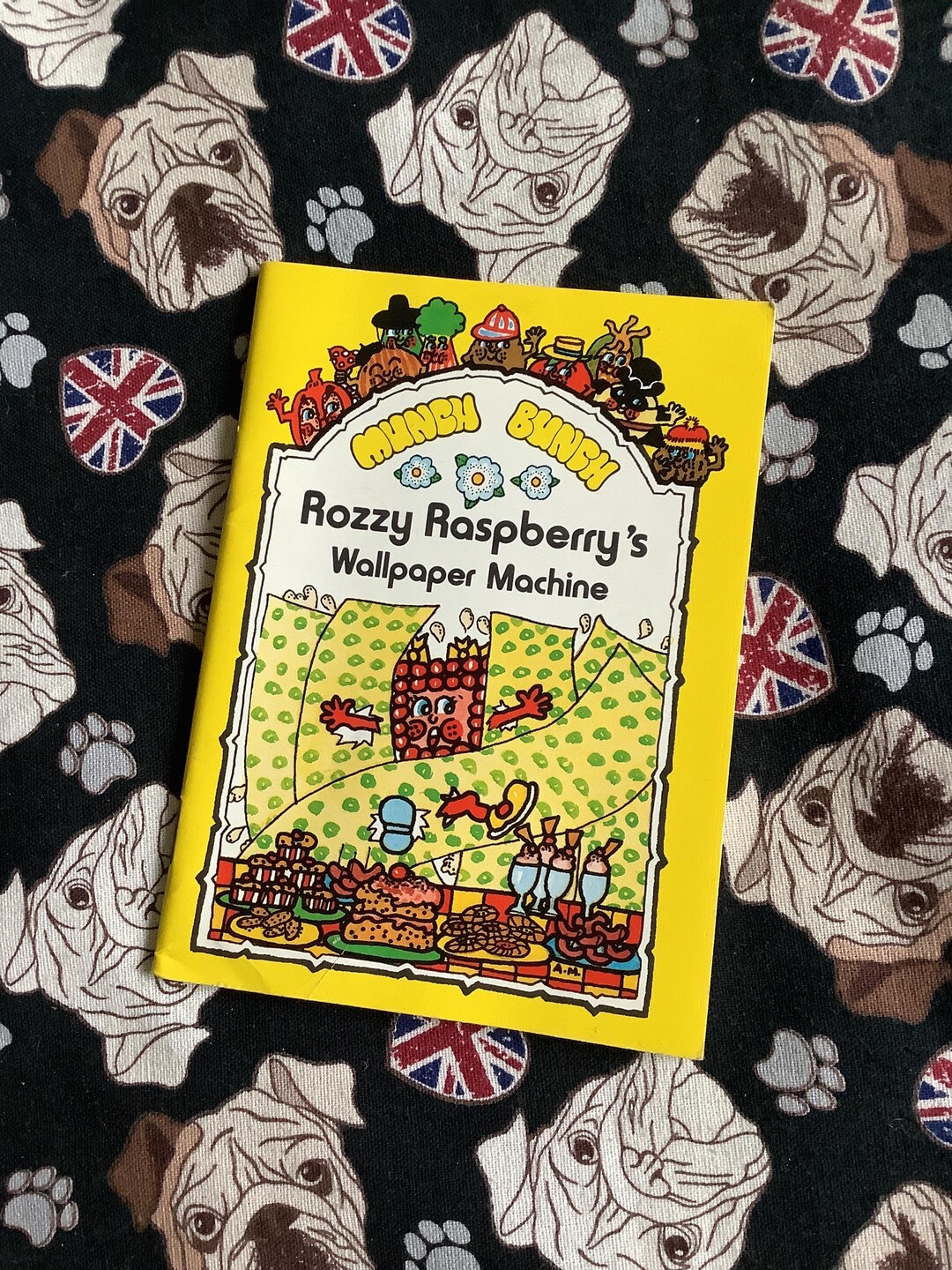 RARE Vintage 1984 Munch Bunch Rozzy Raspberry's Wallpaper Machine ...