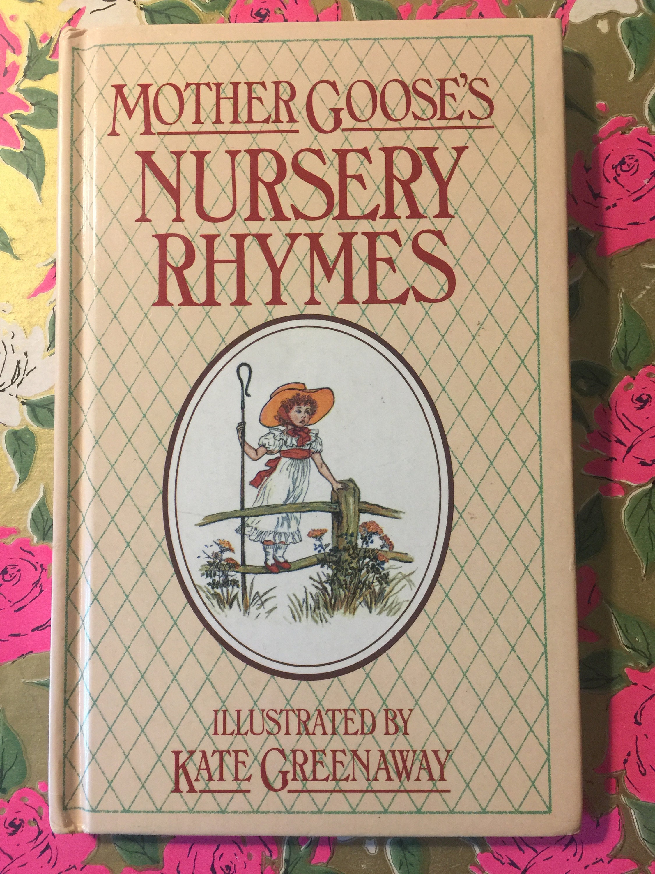 RARE Vintage 1985 'mother Goose's Nursery Rhymes' Hardback Book