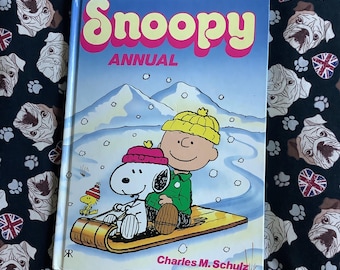RARE Vintage 1981 'snoopy Treasury ' by Charles M. Schulz - Large