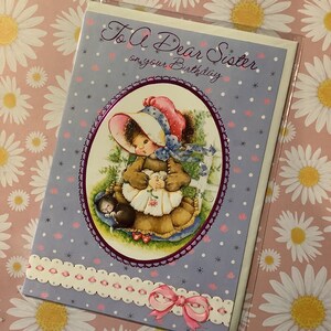 RARO circa anni '70 Vintage "A una cara sorella per il tuo compleanno" Design super carino di una ragazza e un gatto della Southern Belle - Sorella amante dei gatti con nostalgia retrò