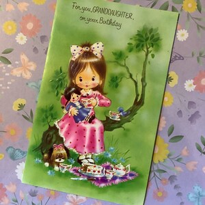 RARA cartolina vintage degli anni '70 circa "Per te NIPOTE per il tuo compleanno" - Design con bambina, bambola e cane - Biglietto d'amore vintage - Versetto dolce