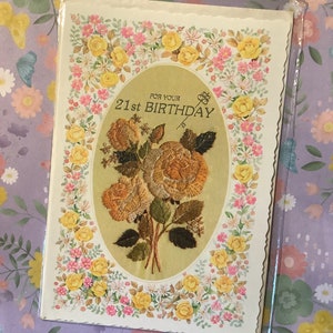 Cartão raro vintage/retro por volta dos anos 1970 "Para seu 21º aniversário" com lindo design floral - Cartão Golden Threads - Verso doce - Coming Of Age