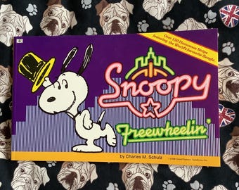 RARE Vintage 1981 'snoopy Treasury ' by Charles M. Schulz - Large