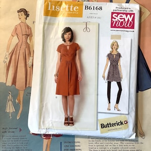 Uncut 2015 Butterick Lisette Sewing Pattern B6168 for a Misses' Tunic and Dress  -  Sizes 6-22 - Average Difficulty Level - Wardrobe Staple