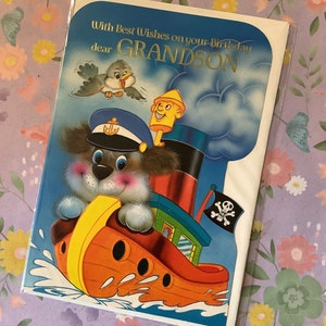 Cartão raro vintage/retro, da década de 1980, sem uso, "Com os melhores votos de aniversário, querido neto", com design fofo de cachorro "marinheiro" - verso doce e nostálgico