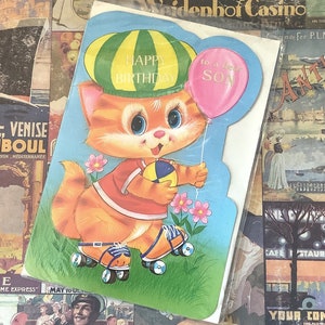 RARO biglietto vintage/retrò degli anni '70 "Buon compleanno a un caro figlio" - Design super retrò Ginger Cat su pattini a rotelle! -Carta retrò figlio amorevole