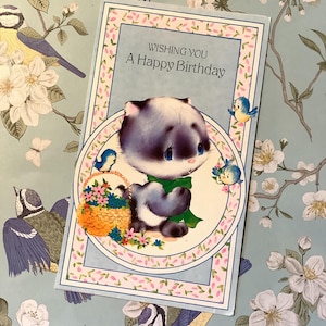 ZELDZAME vintage kaart 'Wishing You A Happy Birthday' uit circa jaren 1980 Kitsch Big Blue Eyed Cat and Bluebirds Design - Sweet Greeting - Cat Lover-kaart