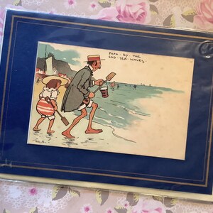 EXTRÊMEMENT RARE carte « Fête des pères » vintage des années 1980 - Design « Papa par les vagues de la mer triste » par Tom B - Carte postale design des années 1900 - Nostalgie