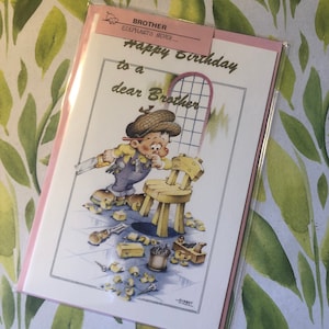RARE Vintage Circa 1970s 'Happy Birthday to a dear Brother' - Diversão, Design de Carpinteiro de Robert Nixon - Cartão Retro, Nostalgia Loving Brother