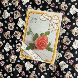ZELDZAME grote echte Vintage Circa jaren 1970 'Happy Birthday' Retro Pink Rose Photo Card - Nostalgie/Bloemen/Pink Rose Lover Card - Zoete Verskaart