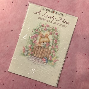 ZELDZAME vintage verjaardagskaart 'nichtje' uit de jaren 80 - AANBIDDELIJK, kitsch konijn, muis, sialia en mooie bloemdessin - nostalgische kaart om te houden