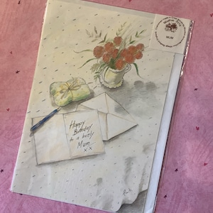 RARE Vintage Circa 1980s 'Feliz cumpleaños' Tarjeta de mamá - Flores simples pero bonitas, regalo envuelto y diseño de flores por Frank Endersby - Nostalgia