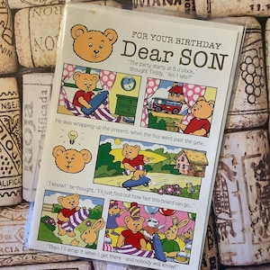 Raro biglietto vintage anni '80 "Per il tuo compleanno caro figlio" con una divertente storia di cartoni animati con Teddy e i suoi amici Biglietto di compleanno nostalgico