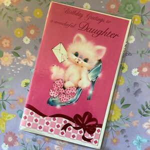 Raro circa 1980 Vintage inutilizzato 'Auguri di compleanno a una figlia meravigliosa' Super carino/retro carta con gatto seduto in un design di scarpe con tacco alto