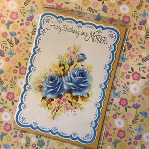 Rare carte vintage non écrite « Joyeux anniversaire, chère mère » vers les années 1960 - conception de roses bleues - vers sentimental - vintage/floral Loving Mother