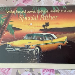 FABULOSO Cartão de Aniversário Vintage/Retro Circa 1980 'Special Father' Apresentando um Design de Carro Americano Amarelo Brilhante - American Car Loving Father