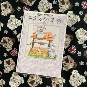 RARO Vintage/Retro Circa 1970s 'Para minha esposa' Cartão de aniversário com design de rato fofo - Cartão Kitsch - Esposa amante de rato - Cartão nostálgico - Cartão de verso doce