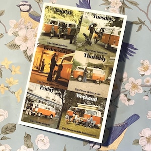 Tarjeta en blanco con una reproducción de un anuncio de 1975 de la furgoneta camper VW Devon. Tarjeta inusual para enviar o enmarcar. Tarjeta del 50.º aniversario de un fanático de las furgonetas camper.